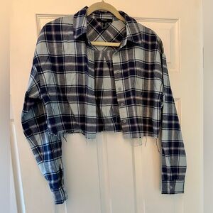 Forever 21 Navy and White Flannel Cropped Shirt Size S NWOT